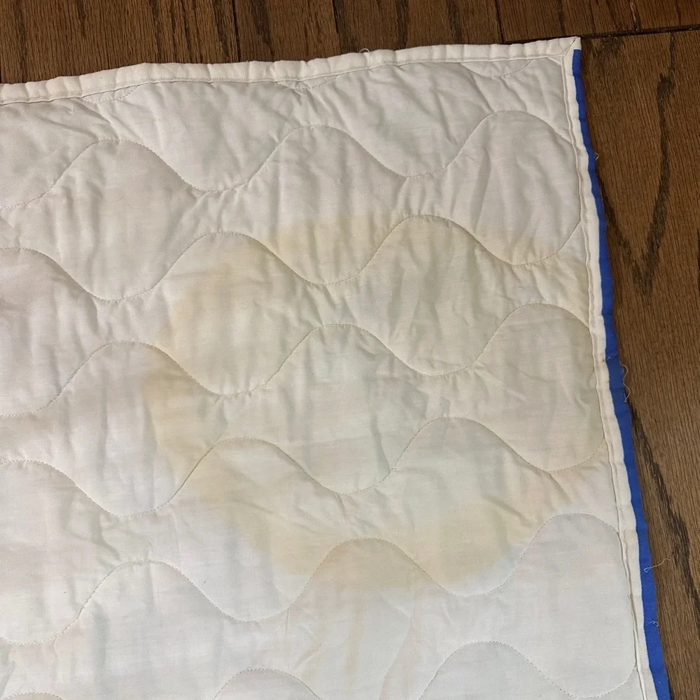 Vintage 80s 90s Baby Quilt 3 Bunnies in a Basket 31x41” Stains See Pictures